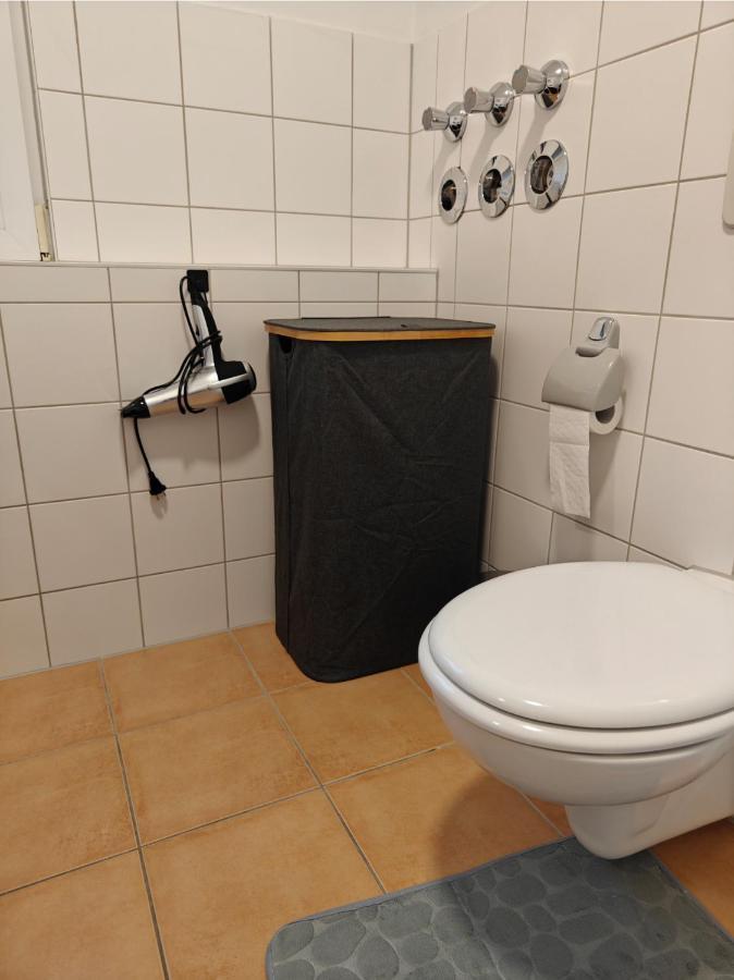 2Br Apartment, Parking, Wi-Fi, Tv In Berlin Karow エクステリア 写真