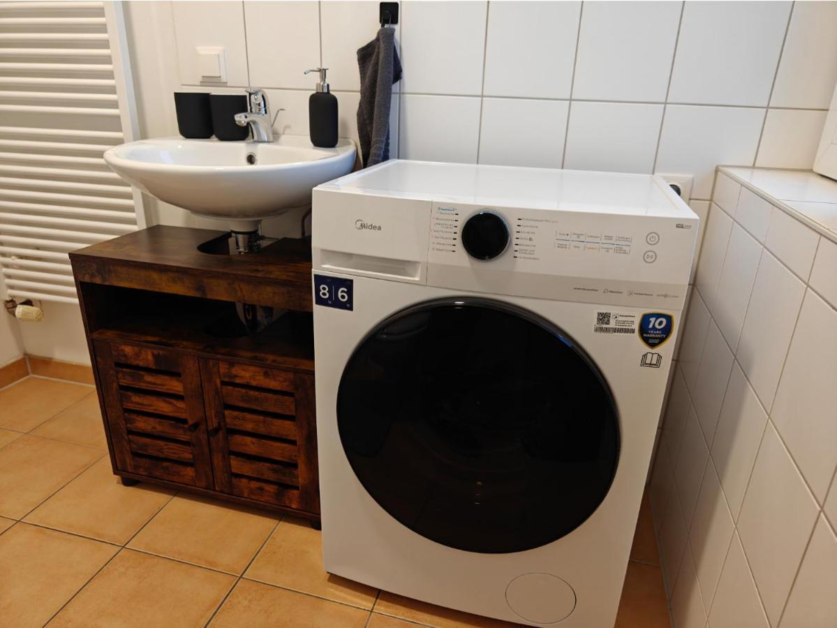 2Br Apartment, Parking, Wi-Fi, Tv In Berlin Karow エクステリア 写真